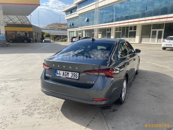 97.binde Skoda Octavia 1.5 e-Tec Premium 2021