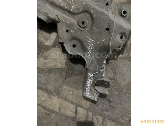 Renault kango motor traversi