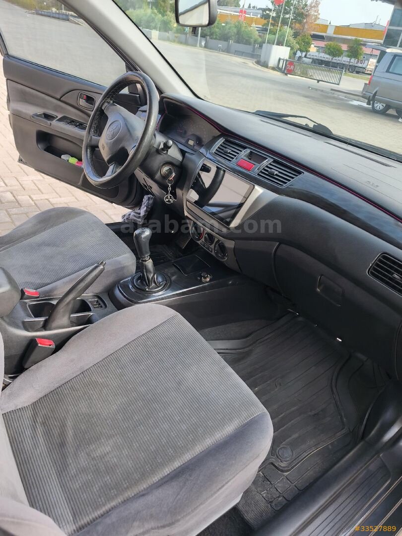 Sahibinden Mitsubishi Lancer 1.6 Comfort 2004 Model Adana 296.500 km Füme 4