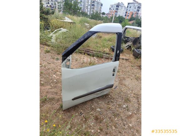 2015-18 MODEL FİAT DOBLO SOL ÖN KAPI