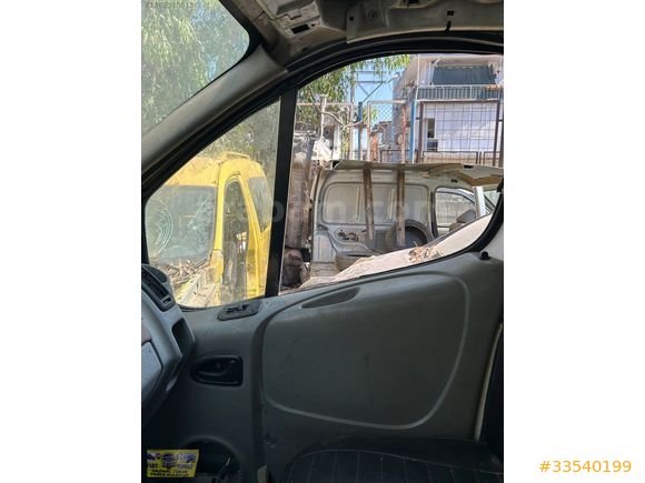 RENAULT TRAFİC OPEL VİVARO 1.9 2005 SAĞ ÖN KAPI DÖŞEMESİ