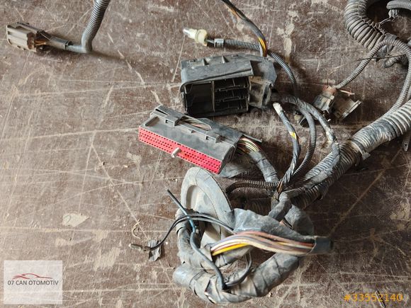5T1T-12A522 FORD CONNECT MOTOR ÜST TESİSAT