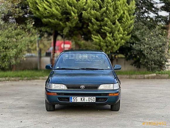 TOYOTA COROLLA 1.3 XE