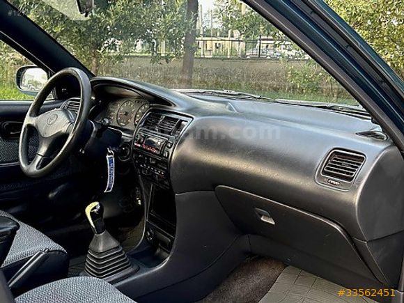 TOYOTA COROLLA 1.3 XE