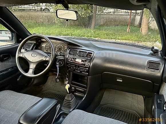 TOYOTA COROLLA 1.3 XE