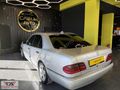 ÇABUK AUTO / 1998 / MERCEDES / E 200 / AVANTGARDE/E2/KREDİ KART