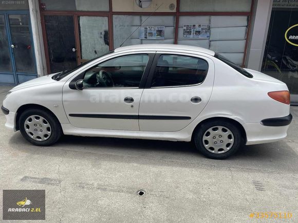 ARABACI 2.ELDEN 12 TAKSİT İMKANI 206 SEDAN