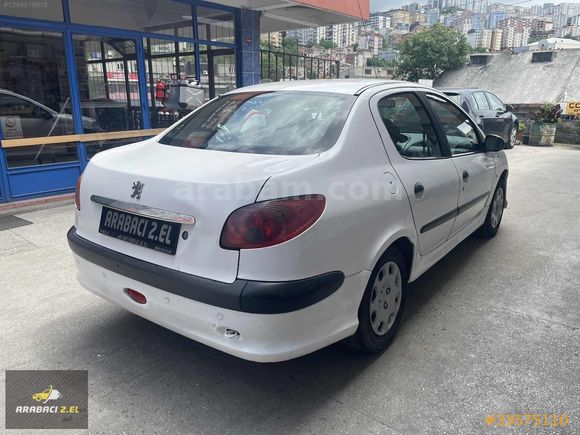 ARABACI 2.ELDEN 12 TAKSİT İMKANI 206 SEDAN
