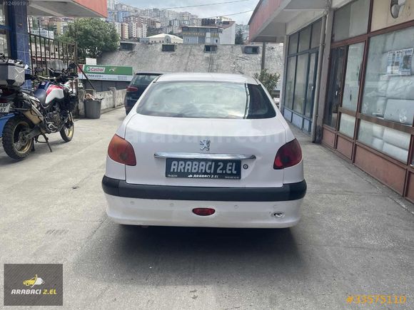 ARABACI 2.ELDEN 12 TAKSİT İMKANI 206 SEDAN