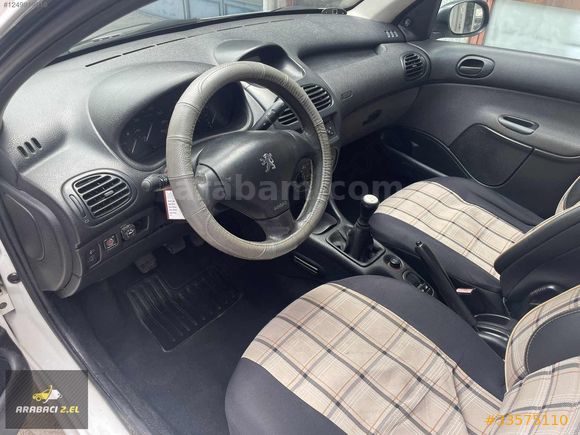 ARABACI 2.ELDEN 12 TAKSİT İMKANI 206 SEDAN