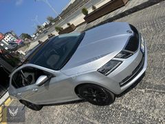 2020 CKS BLACK CAM TAVAN DİZEL OTOMATİK HATASIZ BOYASIZ FUL