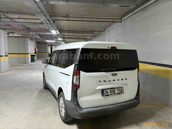 Sahibinden Ford Tourneo Courier 1.0 EcoBoost Titanium 2024 Model İstanbul 22.000 km Beyaz