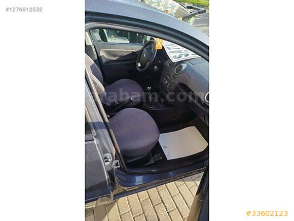 Dusuk km li yeni motor yapildi.temiz kullanilmis uygun fiyatli..