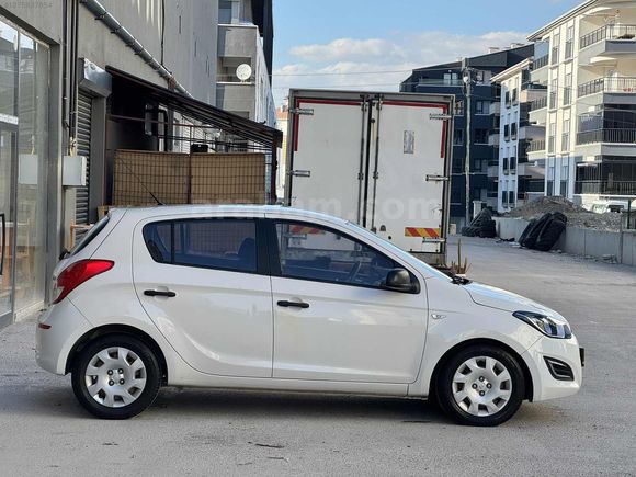 2013 HYUNDAİ İ20 1.4 CRDİ 205 KM