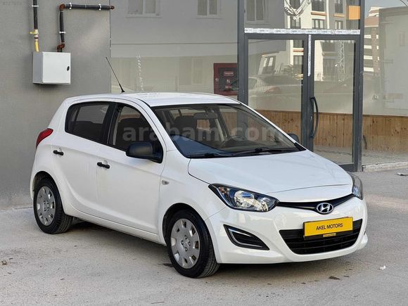2013 HYUNDAİ İ20 1.4 CRDİ 205 KM