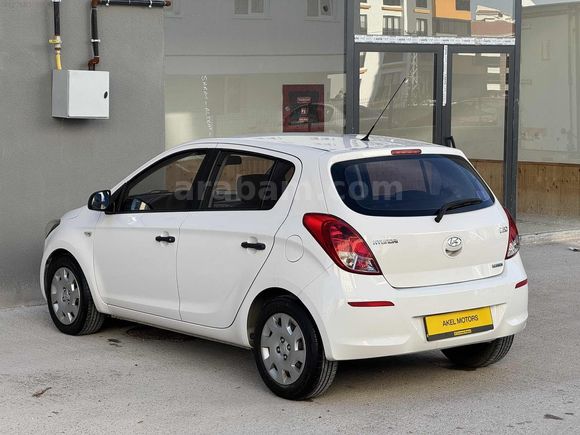 2013 HYUNDAİ İ20 1.4 CRDİ 205 KM