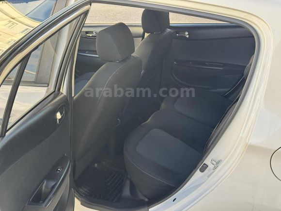 2013 HYUNDAİ İ20 1.4 CRDİ 205 KM