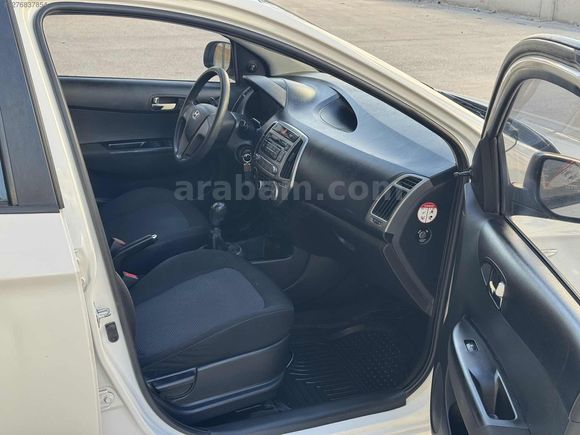 2013 HYUNDAİ İ20 1.4 CRDİ 205 KM