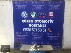 7H0258B 7H0258G TRANSPORTER T5 SAĞ ON AKS TAŞIYICI