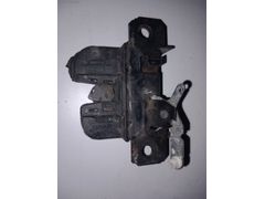 7E5827505B Volkswagen Transporter T5 T6 Caravelle Bagaj Kilidi