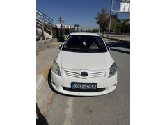 Acill Satılık!!! Sahibinden Masrafsız ve Bakımlı Auris! Düşük Km 1.4-4D Dizel Otomatik!