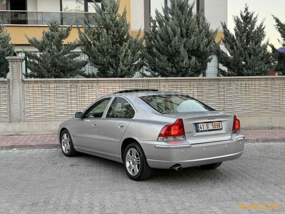 Volvo S60 2.5T AWD