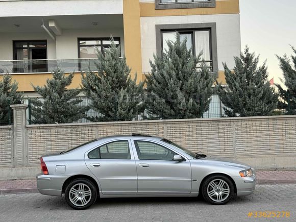 Volvo S60 2.5T AWD