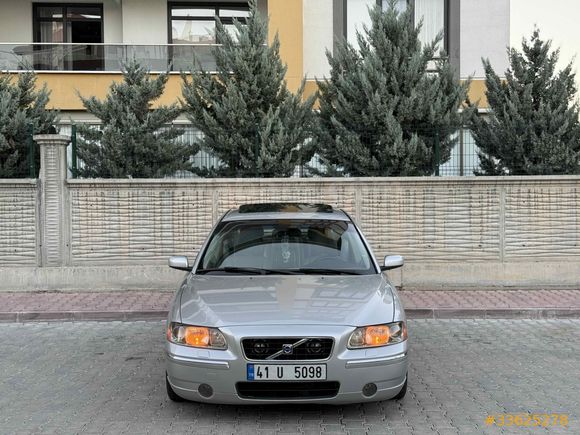 Volvo S60 2.5T AWD
