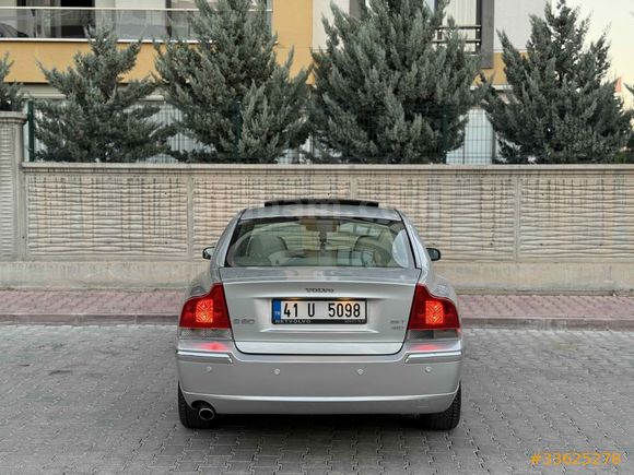 Volvo S60 2.5T AWD