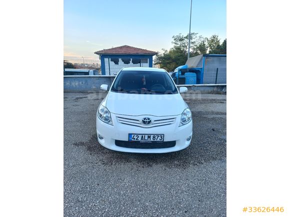 Sahibinden Toyota Auris 1.6 Comfort Extra Tam Otomatik 2011 Model