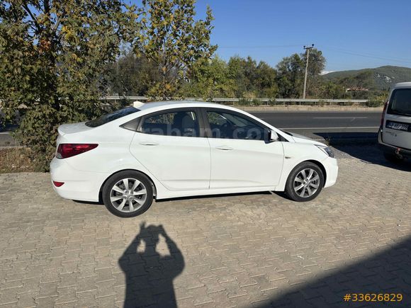Sahibinden Hyundai Accent Blue 1.4 D-CVVT Mode Plus 2015 Model 
