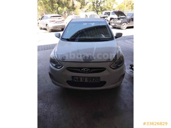 Sahibinden Hyundai Accent Blue 1.4 D-CVVT Mode Plus 2015 Model 
