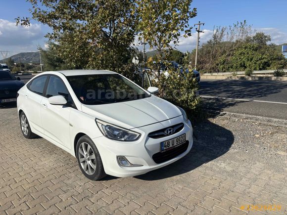 Sahibinden Hyundai Accent Blue 1.4 D-CVVT Mode Plus 2015 Model 