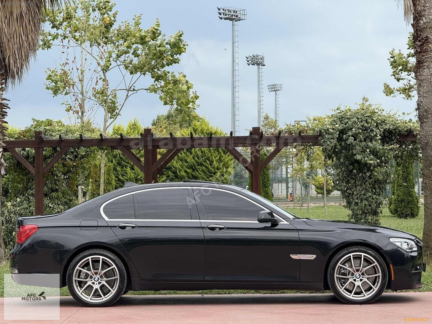 Galeriden BMW 7 Serisi 750i 2010 Model Samsun 300.000 km Siyah 5