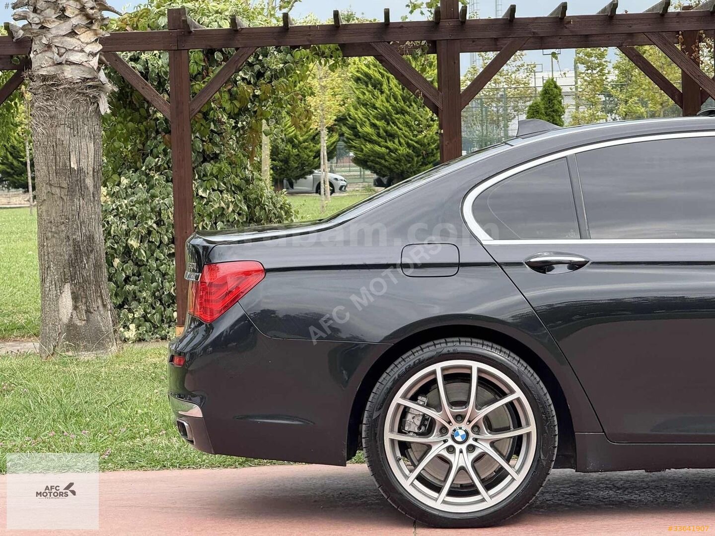 Galeriden BMW 7 Serisi 750i 2010 Model Samsun 300.000 km Siyah 6