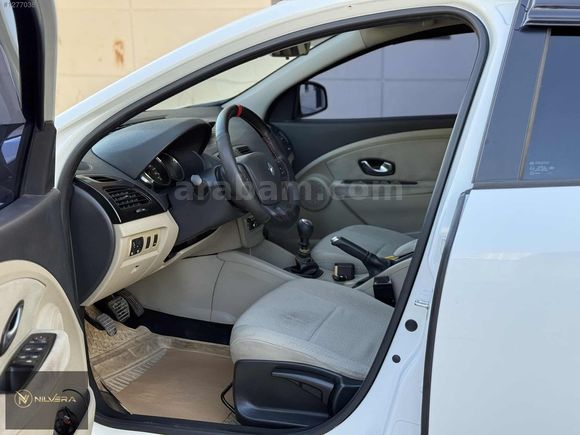 NİLVERA MOTORS'DAN 1.5 DCİ 110'LUK TEMİZ MEGANE
