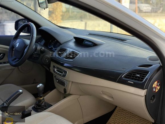 NİLVERA MOTORS'DAN 1.5 DCİ 110'LUK TEMİZ MEGANE