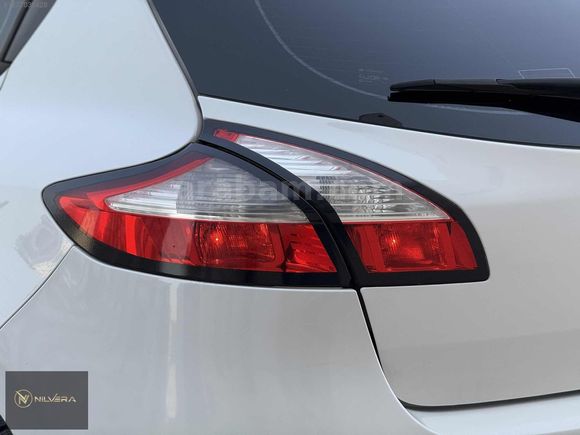 NİLVERA MOTORS'DAN 1.5 DCİ 110'LUK TEMİZ MEGANE