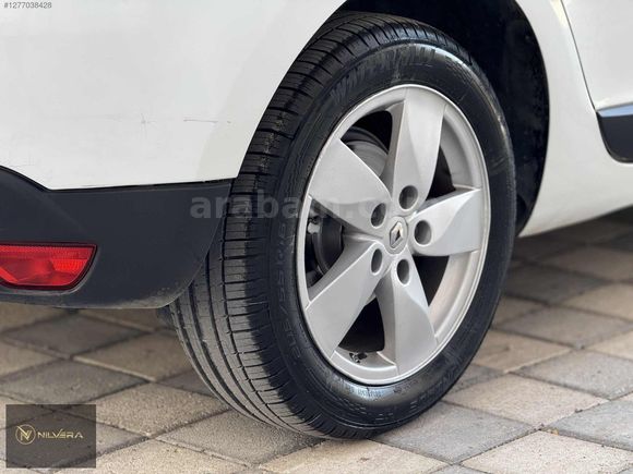 NİLVERA MOTORS'DAN 1.5 DCİ 110'LUK TEMİZ MEGANE