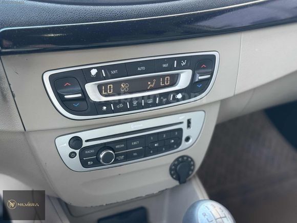 NİLVERA MOTORS'DAN 1.5 DCİ 110'LUK TEMİZ MEGANE