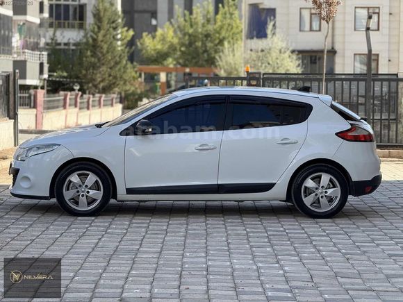 NİLVERA MOTORS'DAN 1.5 DCİ 110'LUK TEMİZ MEGANE