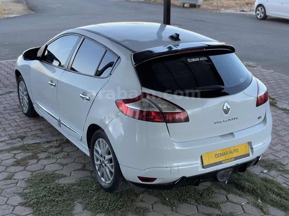 ÖZMAR'DAN 2015 MODEL MEGANE 1.5 DCI TOUCH PLUS 200 XXX KM DE