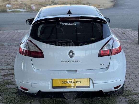 ÖZMAR'DAN 2015 MODEL MEGANE 1.5 DCI TOUCH PLUS 200 XXX KM DE
