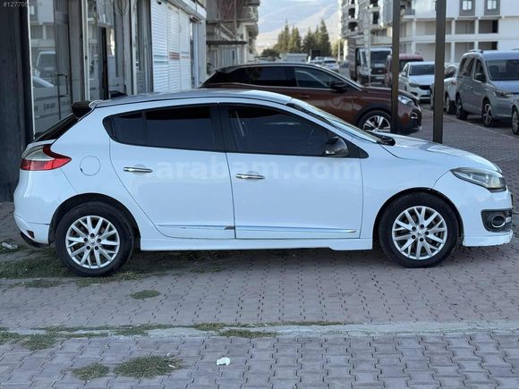 ÖZMAR'DAN 2015 MODEL MEGANE 1.5 DCI TOUCH PLUS 200 XXX KM DE