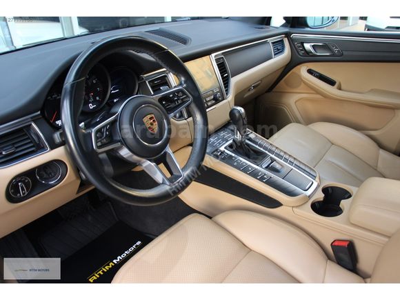 RİTİM MOTORS 2018 PORSCHE MACAN BAYİ CAM TAVAN