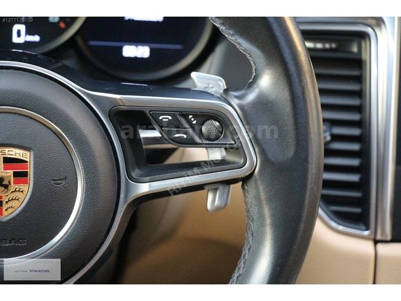 RİTİM MOTORS 2018 PORSCHE MACAN BAYİ CAM TAVAN