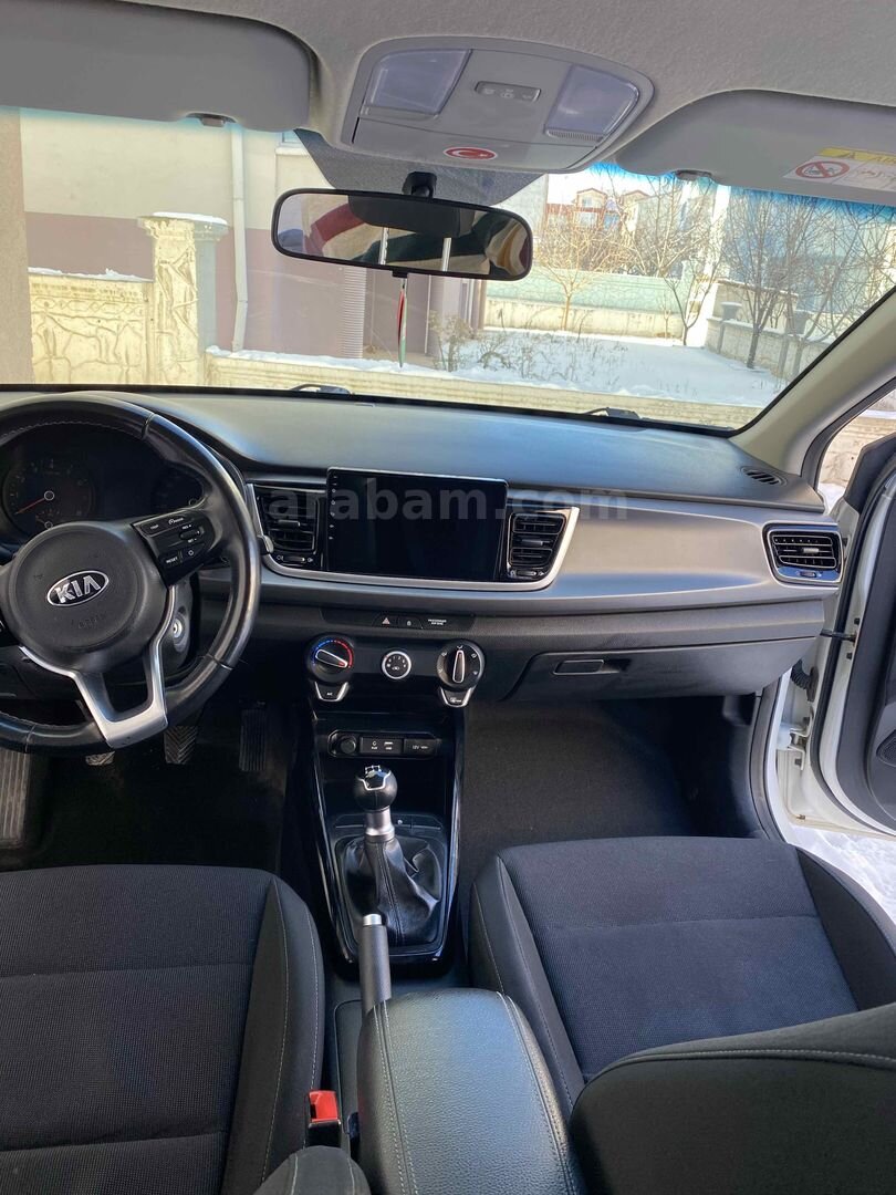 Sahibinden Kia Rio 1.25 CVVT Concept 2017 Model Nevşehir 104.500 km Beyaz 7