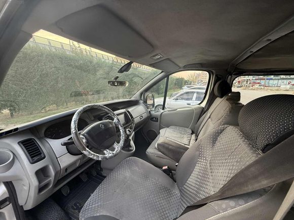 USLU OTOMOTİVDEN RENAULT TRAFİC