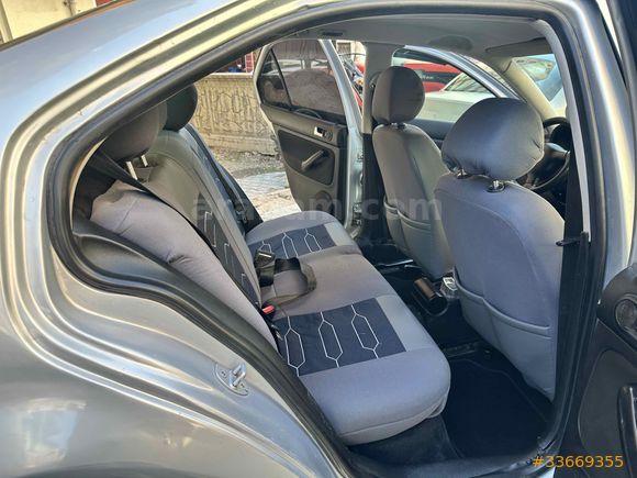 TORUN AUTO'DAN 2001 MODEL VOLKSWAGEN BORA 1.6 COMFORTLİNE