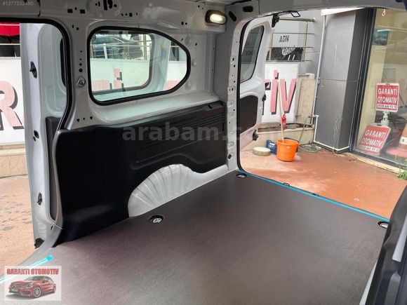 TAKAS'LI 2024 COMBO CARGO XL ELEGANCE 1.5 D AUTO CAMLI %20KDV